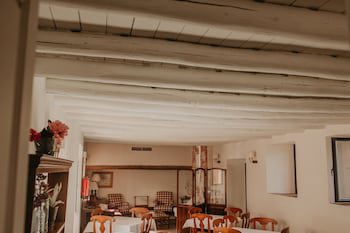 Hotel Posada De Valdezufre