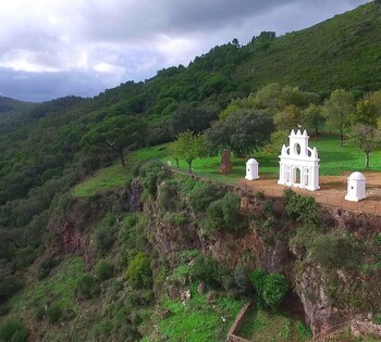 Hotel Posada De Valdezufre