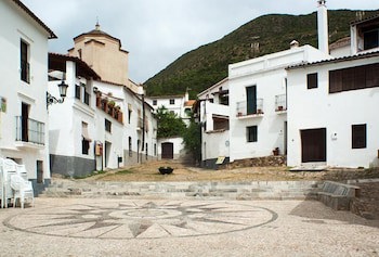 Hotel Posada De Valdezufre