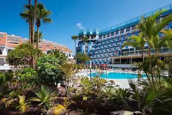 Paradise Park Fun Lifestyle Hotel