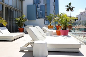 Paradise Park Fun Lifestyle Hotel