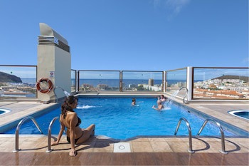 Paradise Park Fun Lifestyle Hotel