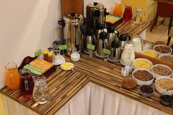 Gallery Hotel Sis