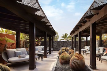 Tivoli La Caleta Resort
