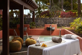 Tivoli La Caleta Resort