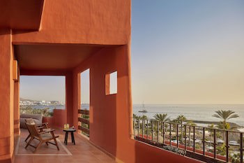 Tivoli La Caleta Resort