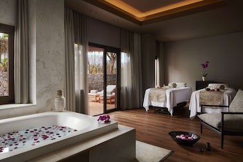 Tivoli La Caleta Resort