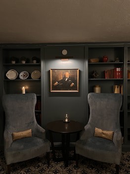 The Holt Hotel