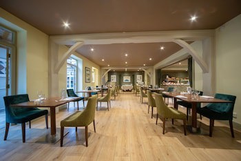 The Holt Hotel