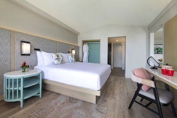 Crowne Plaza Resort Saipan, An IHG Hotel