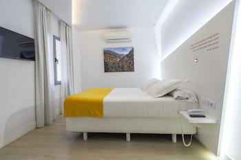 Atarazanas Malaga Boutique Hotel