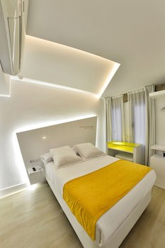 Atarazanas Malaga Boutique Hotel