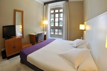 Atarazanas Malaga Boutique Hotel