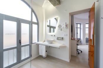 Atarazanas Malaga Boutique Hotel
