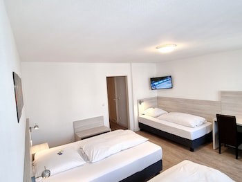 Adler Hotel Frankfurt fotoğrafı