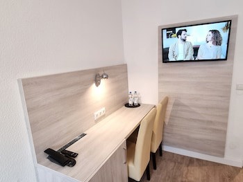 Adler Hotel Frankfurt fotoğrafı