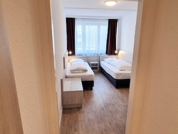 Adler Hotel Frankfurt galeri fotoğrafı