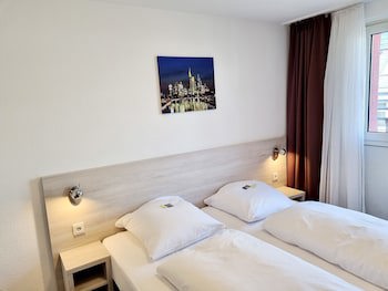 Adler Hotel Frankfurt fotoğrafı