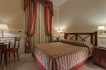 Palazzo Cardinal Cesi galeri fotoğrafı
