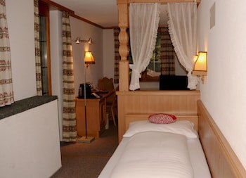 Hotel Alpenhof