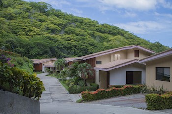 Bahia Pez Vela Resort