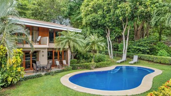 Bahia Pez Vela Resort
