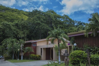 Bahia Pez Vela Resort