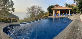 Bahia Pez Vela Resort