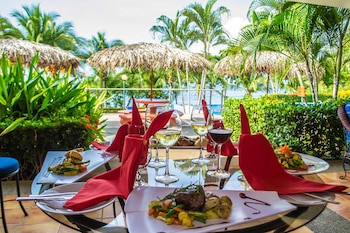 Bahia Pez Vela Resort