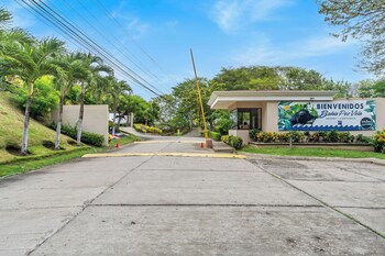 Bahia Pez Vela Resort