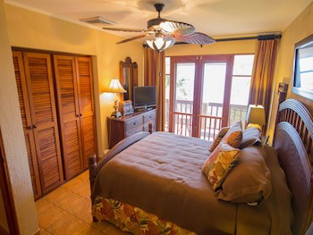 Bahia Pez Vela Resort