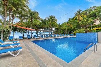 Bahia Pez Vela Resort