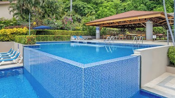 Bahia Pez Vela Resort