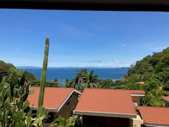 Bahia Pez Vela Resort