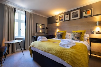 Bridge Hotel
