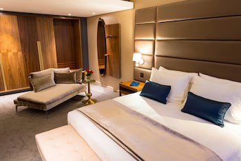 Hotel 2 Fevrier, Lome