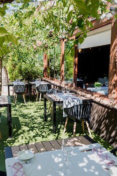 Acta Arthotel