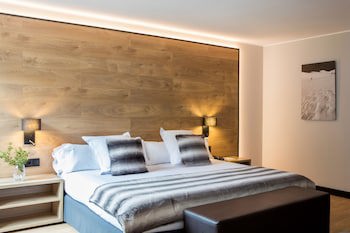 Acta Arthotel