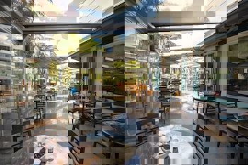 The Green Park Bostanci