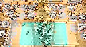 The Green Park Bostanci