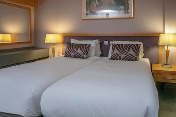 Best Western Premier Knowsley Suites Hotel & Spa
