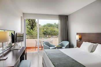 Napa Plaza Hotel - Adults Only fotoğrafı