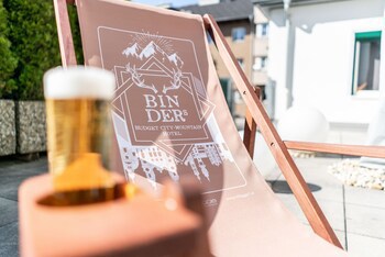 Binders Budget City Mountain Hotel