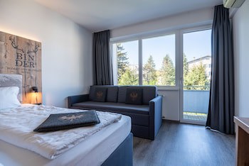 Binders Budget City Mountain Hotel