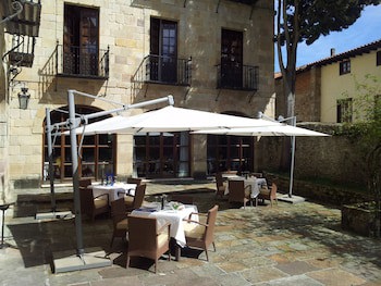 Parador De Santillana De Gil Blas