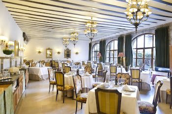 Parador De Santillana De Gil Blas