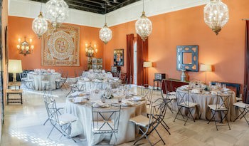Parador De Carmona