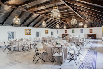 Parador De Carmona