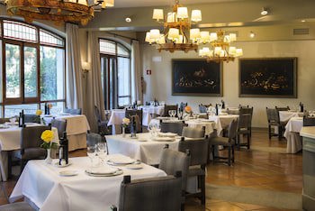 Parador De Avila (Adults Only)