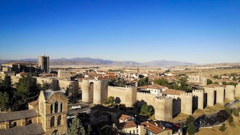 Parador De Avila (Adults Only)
